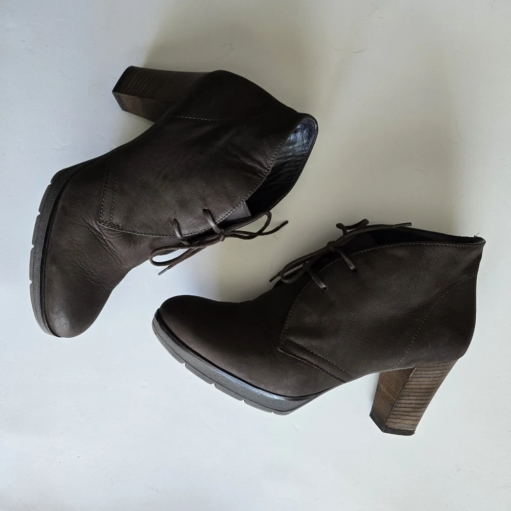 Paul Green Oxford Heeled Brown Leather Size 7 US